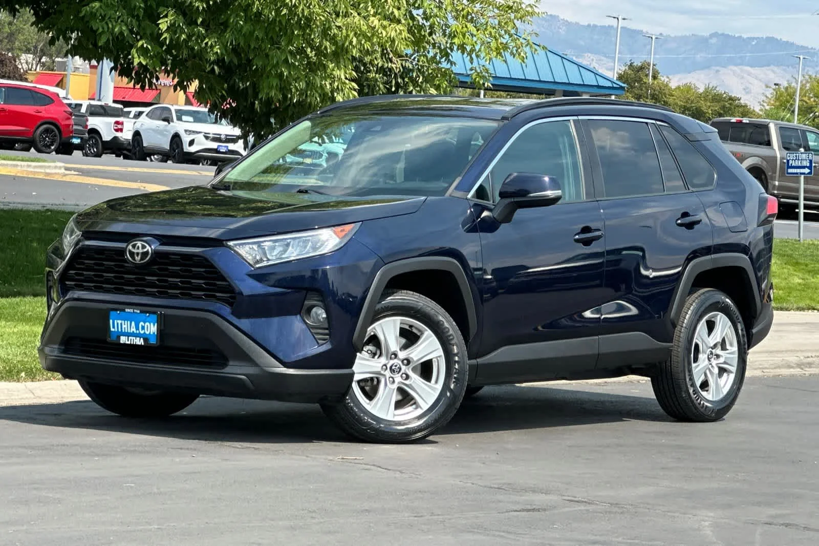 2020 Toyota RAV4 XLE