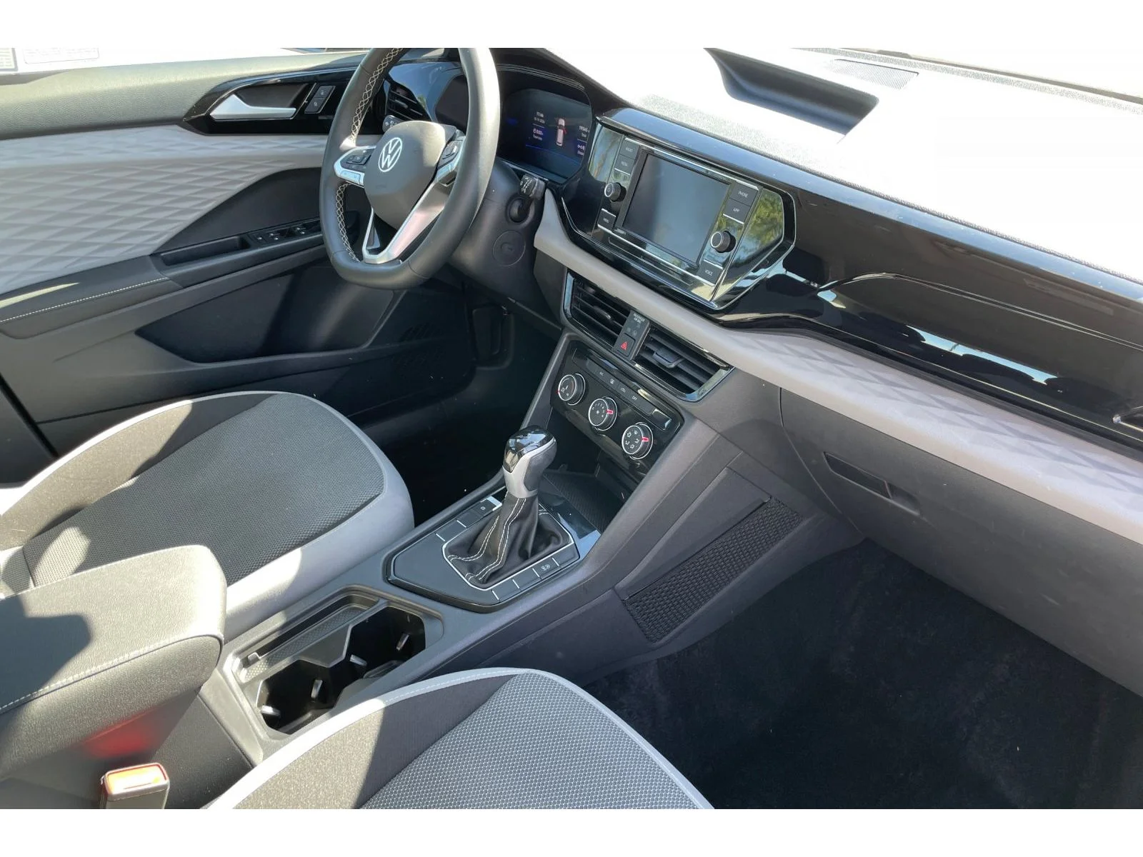 Used 2024 Deep Black Pearl Volkswagen S image 18