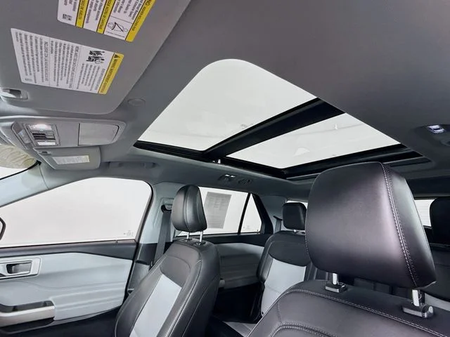 Used 2022 Gray Ford XLT image 22