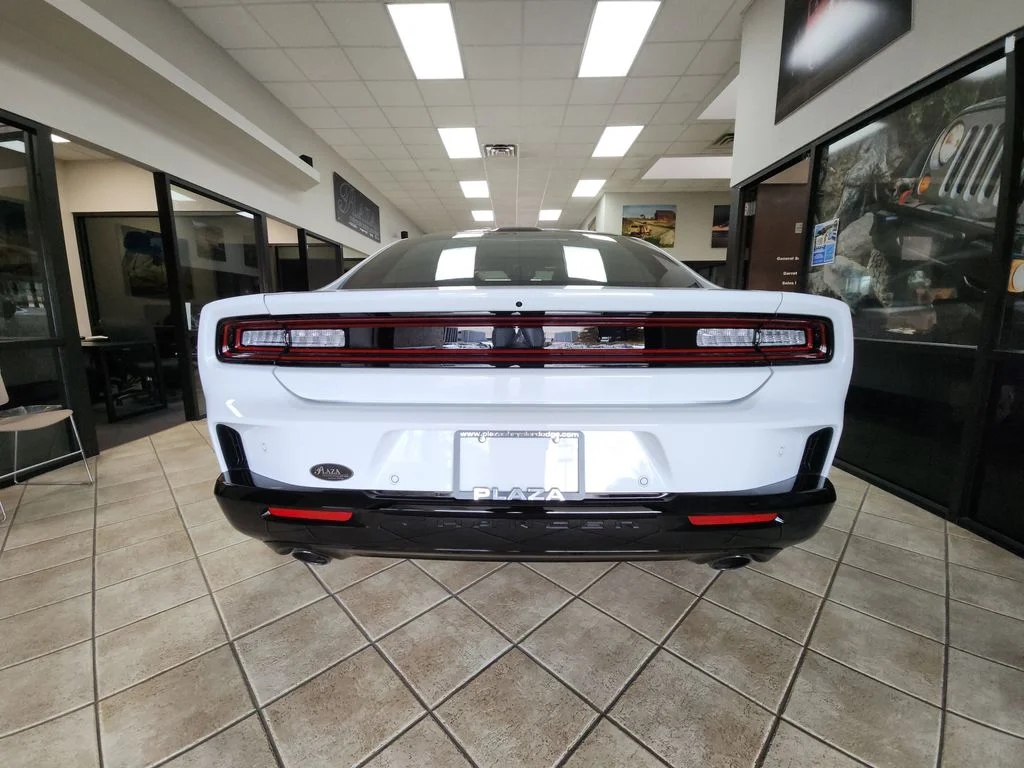 New 2026 White Knuckle Exterior Paint Dodge R/T Plus image 4