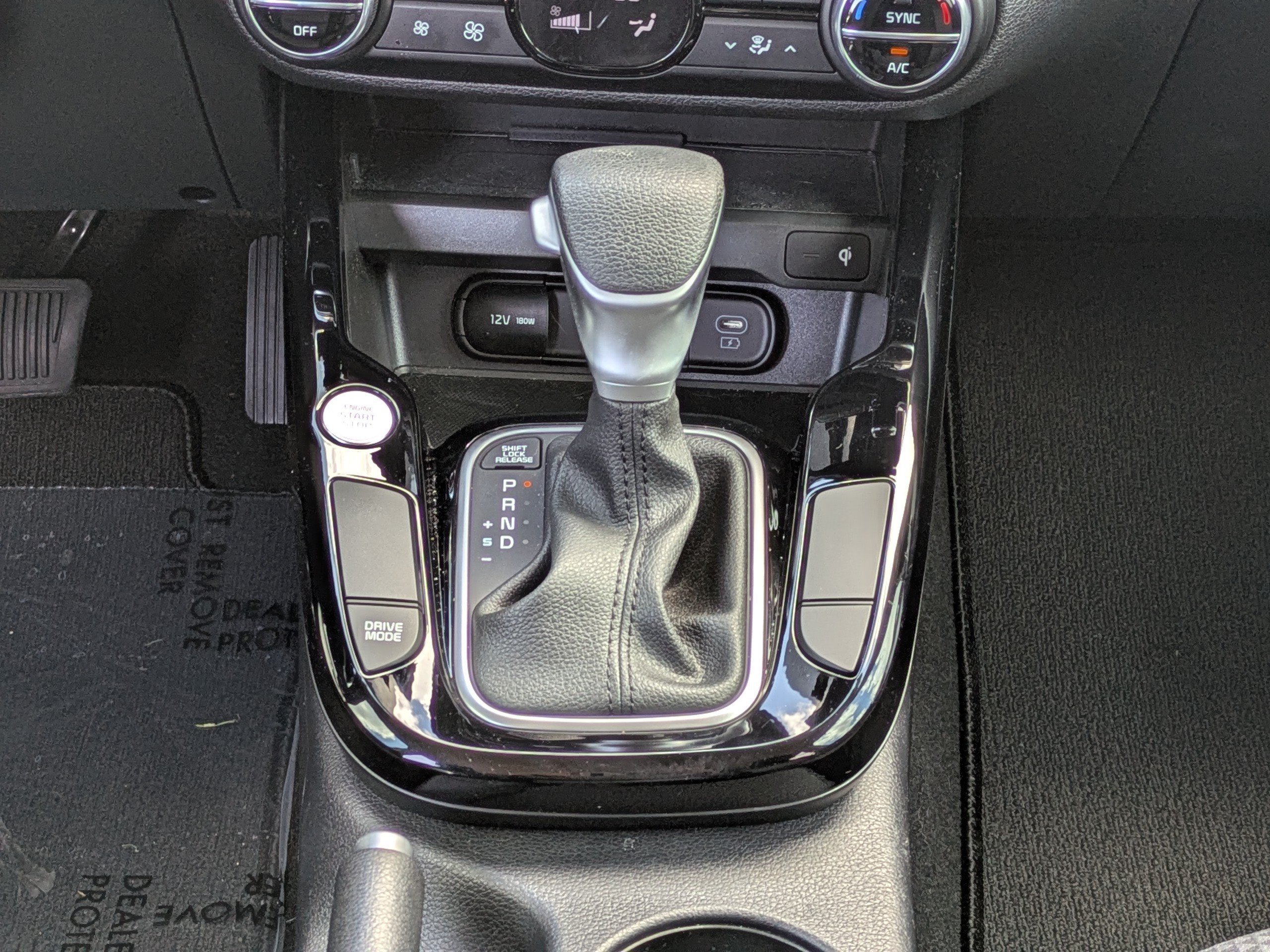 2025 Kia Soul S - Photo 17