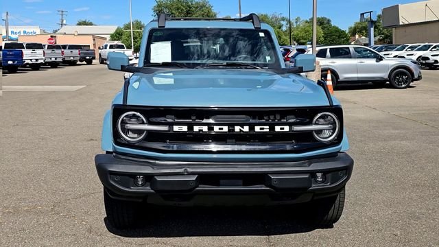 Used 2023 Blue Ford Outer Banks image 3