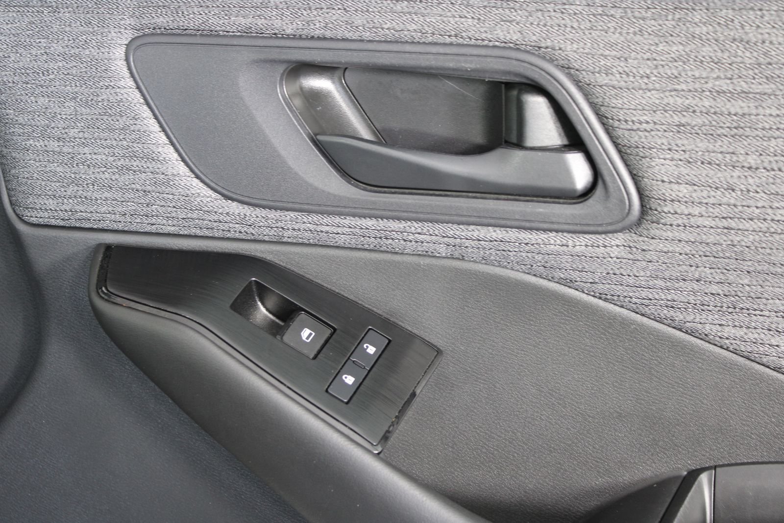 Used 2023 White Nissan S image 16