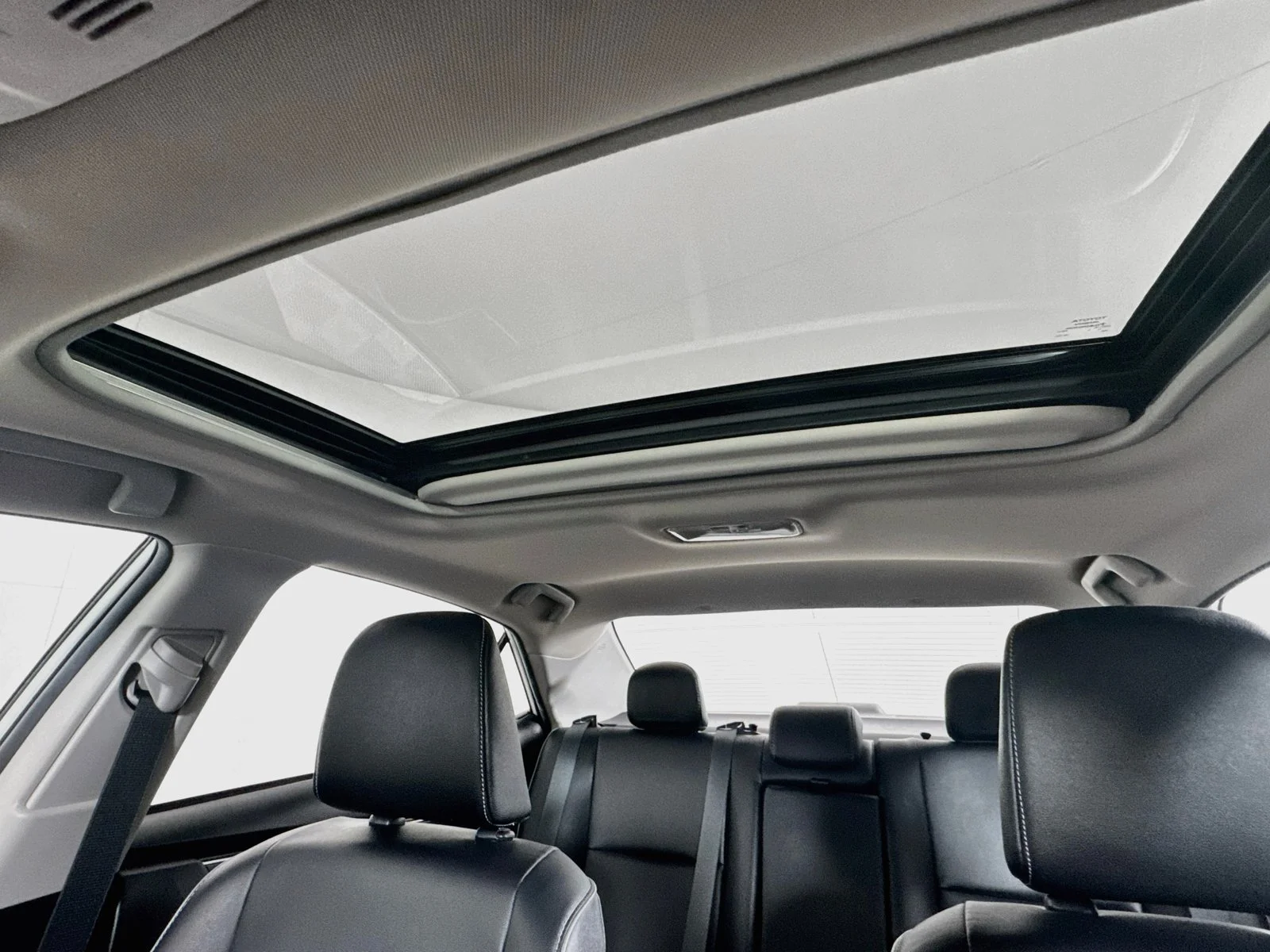 Certified Used 2019 White Toyota XLE image 22