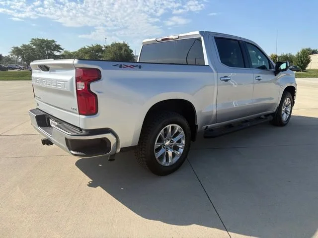 Used 2020 SILVER ICE METALLIC Chevrolet LTZ image 6