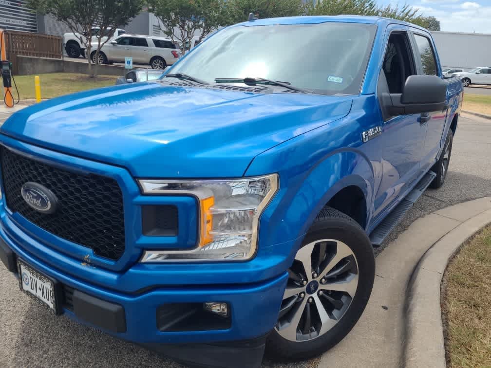 Used 2020 Velocity Blue Ford XL image 2