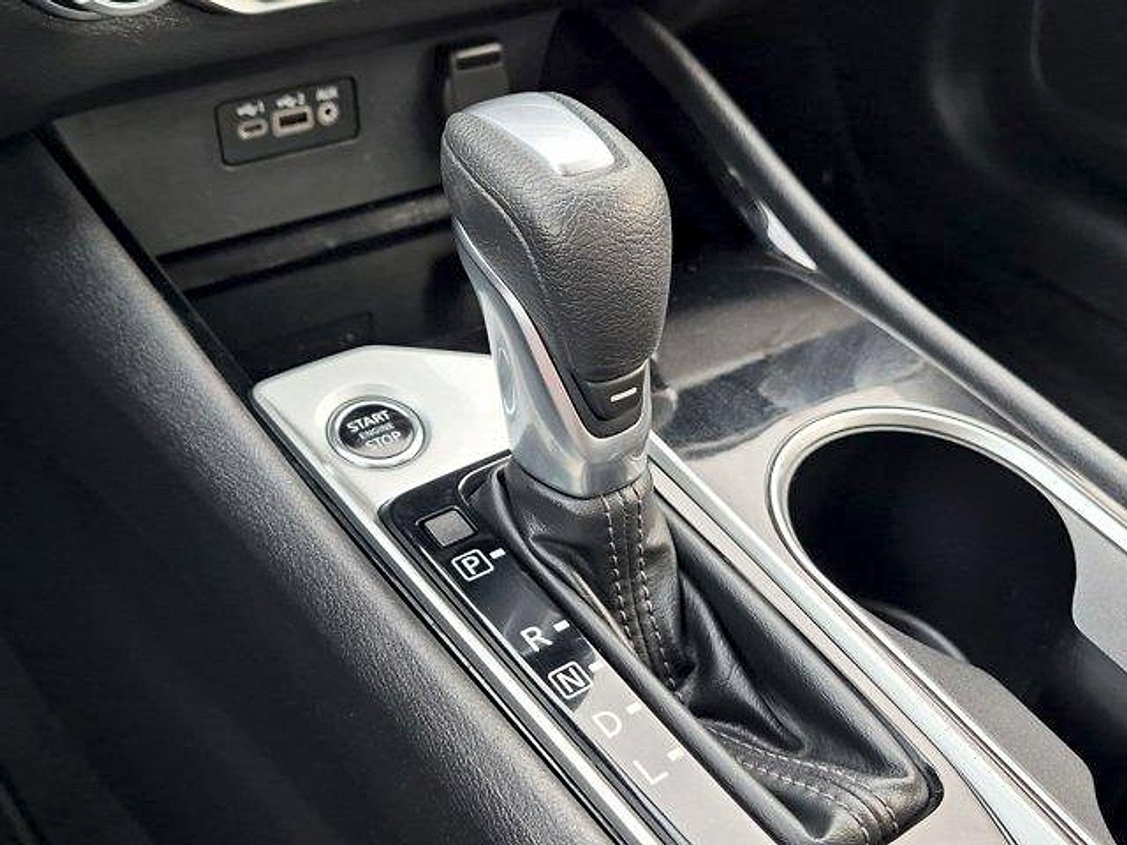 2024 Nissan Altima SV - Photo 15
