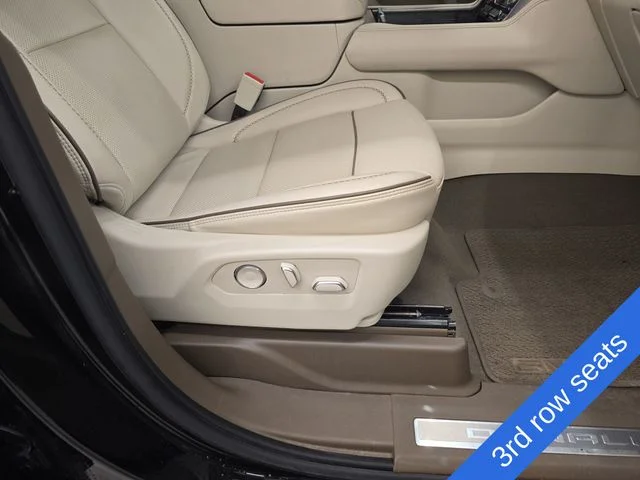 Used 2022 Onyx Black GMC Denali image 10