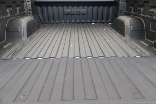 2026 GMC Sierra 1500 SLE - Photo 15