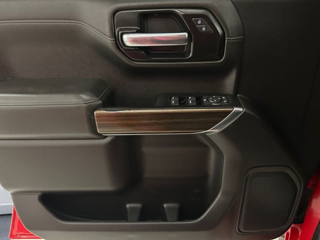 Used 2022 Red Chevrolet LT image 12