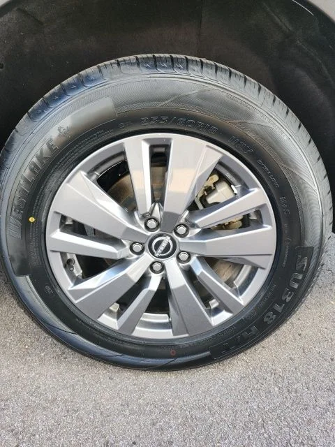 2025 Nissan Pathfinder SV - Photo 8