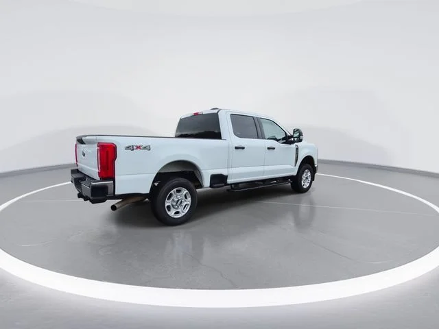 Used 2026 White Ford XLT image 8