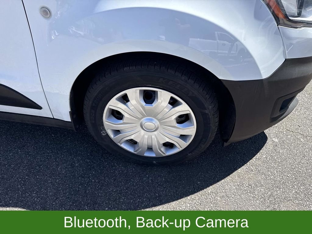 Used 2023 White Ford XL image 11