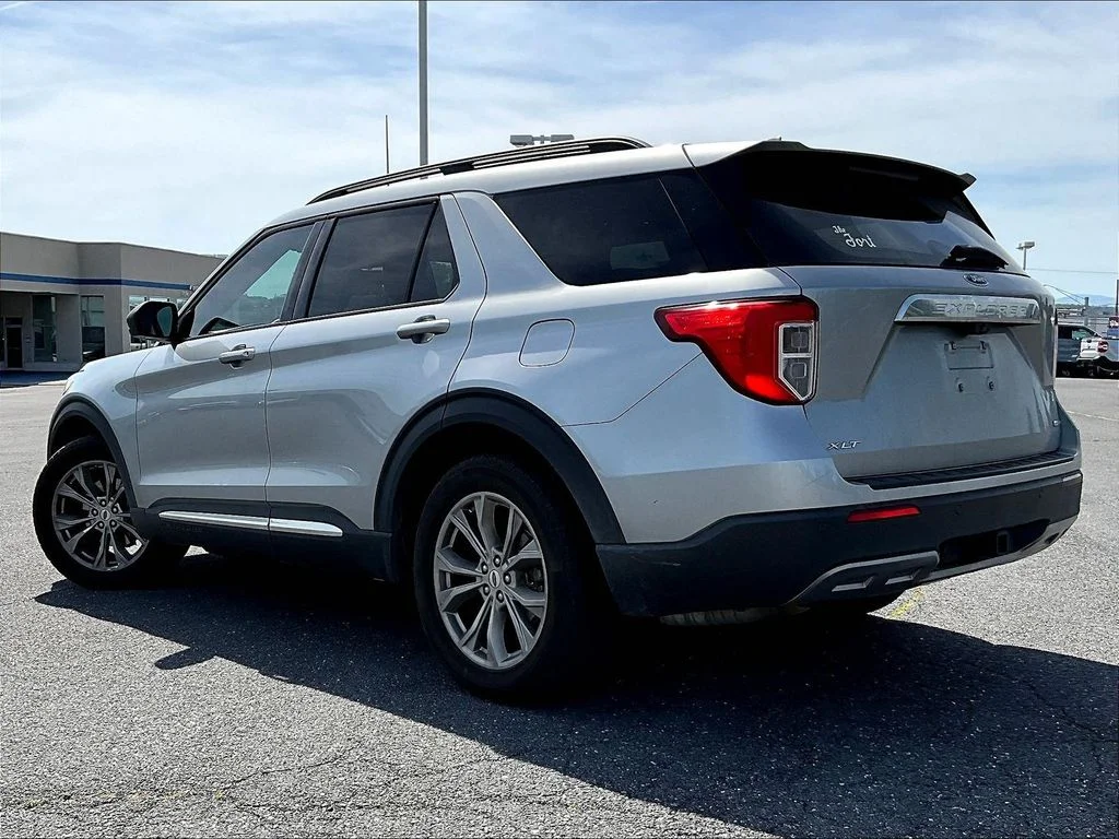 Used 2020 Silver Ford XLT image 6
