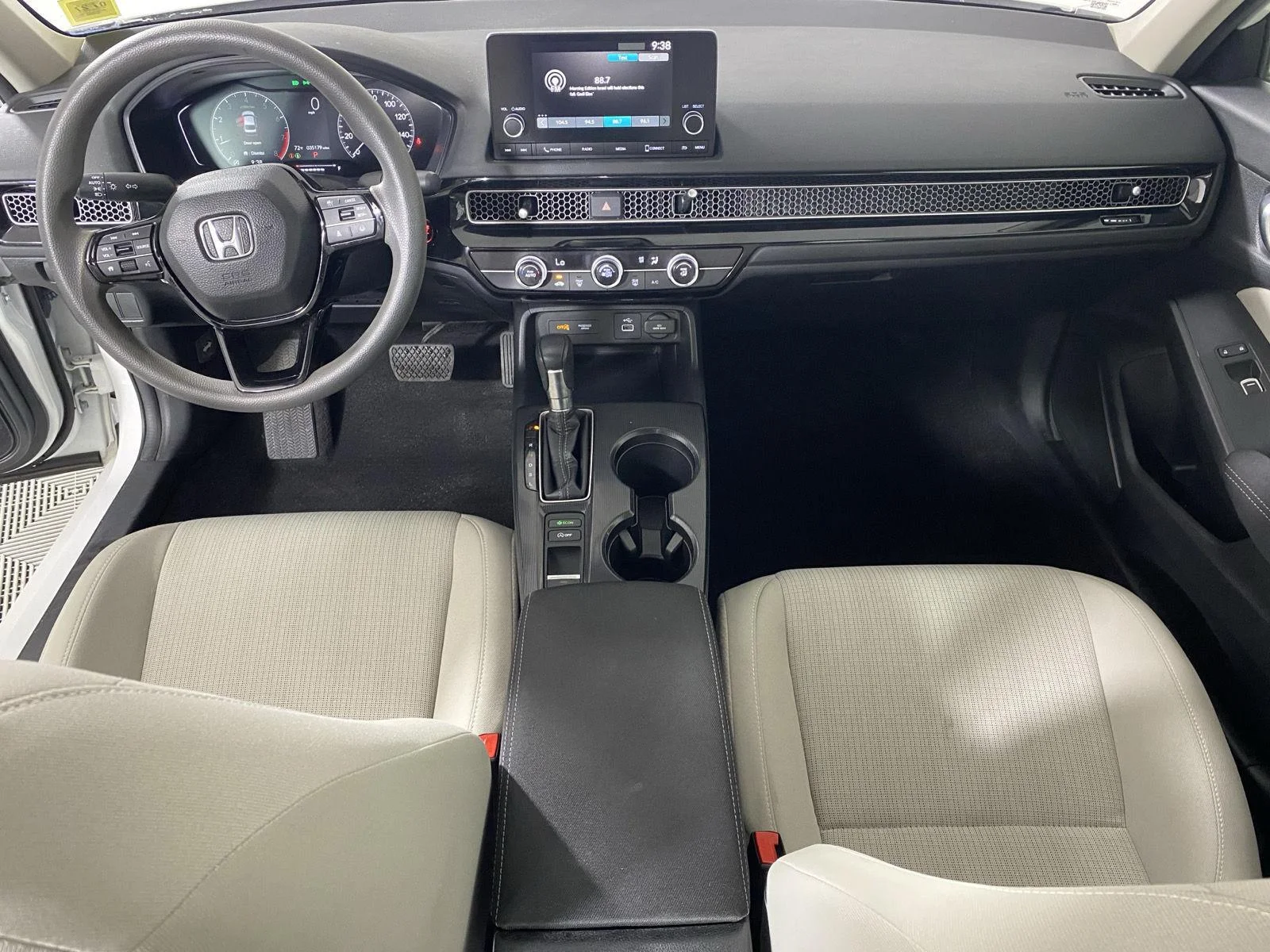 Used 2023 Platinum White Pearl Honda LX image 22
