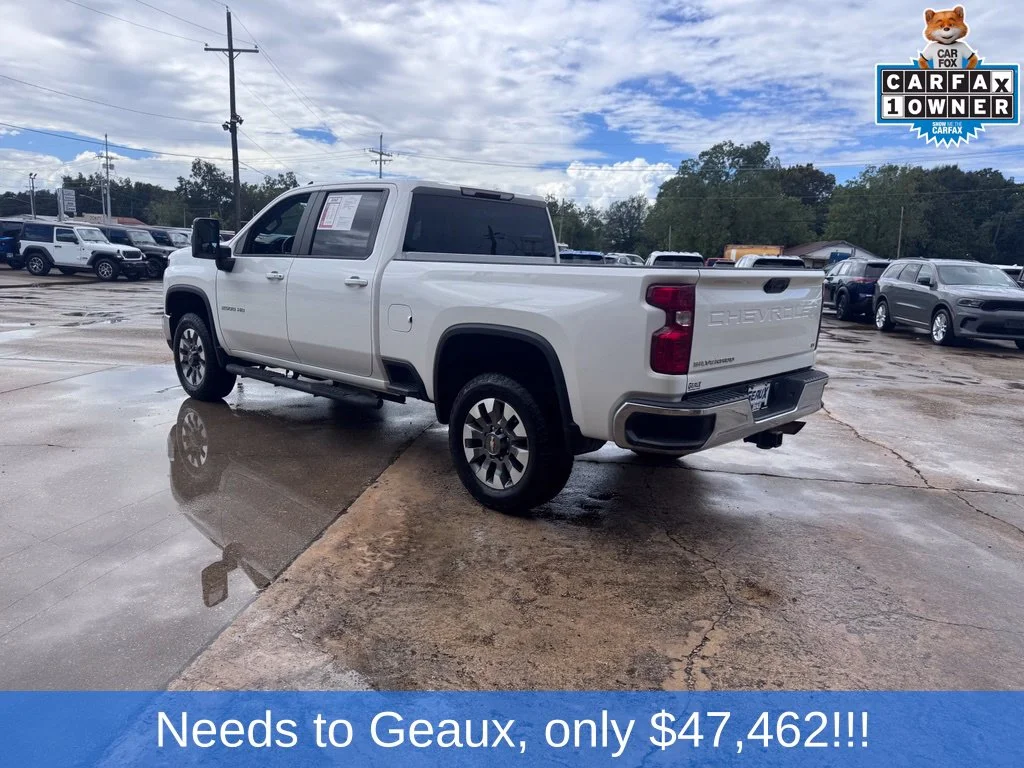 Used 2024 White Chevrolet LT image 7