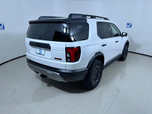New 2026 PLATINUM WHITE Honda TrailSport Elite Blackout image 5