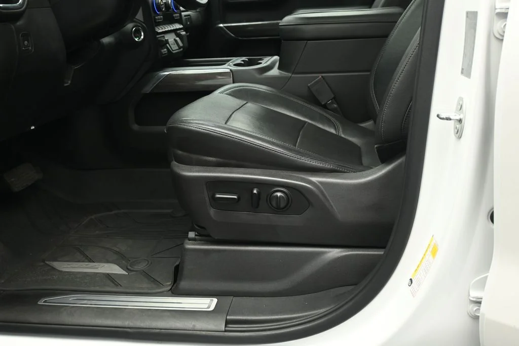 Used 2019 Beige Chevrolet LTZ image 8