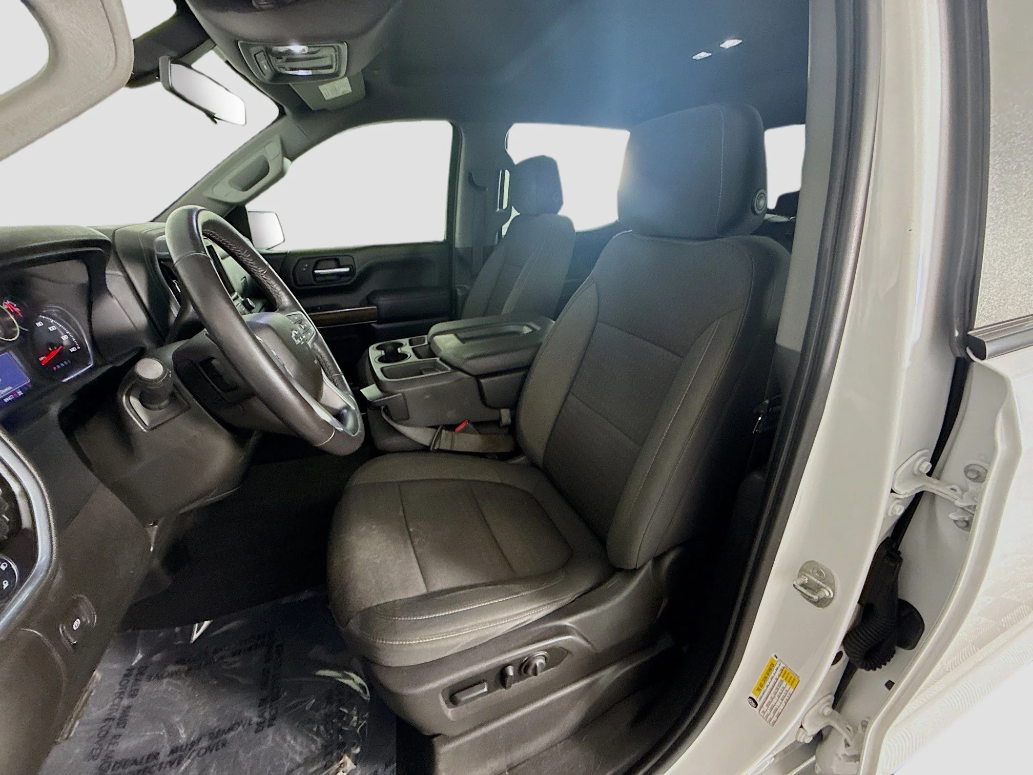 Used 2022 Summit White Chevrolet RST image 18