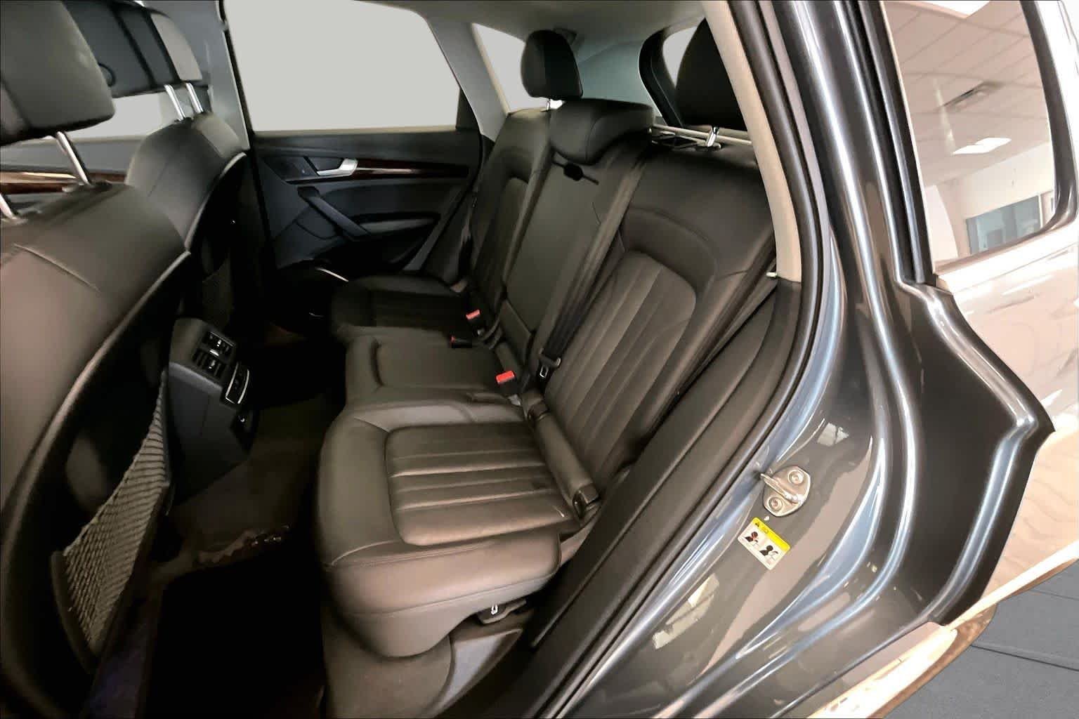 Used 2020 Monsoon Gray Metallic Audi Premium image 19