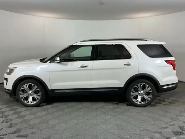 Used 2019 White Platinum Clearcoat Metallic Ford Platinum image 8