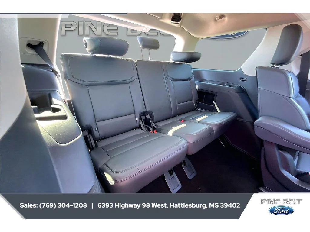 New 2026 Space Silver Metallic Ford Active image 21