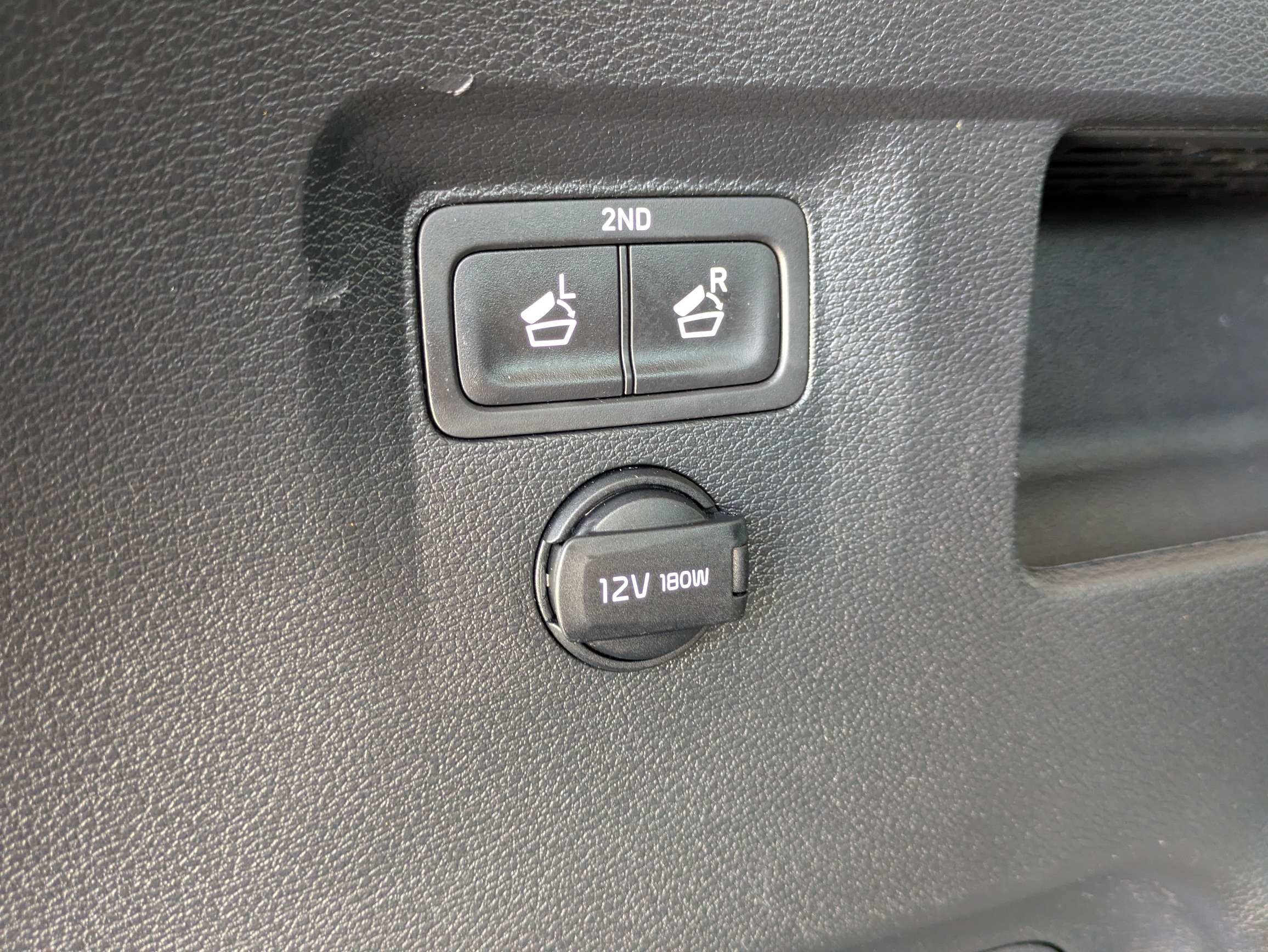 Certified Used 2024 Gravity Gray Kia LX image 15