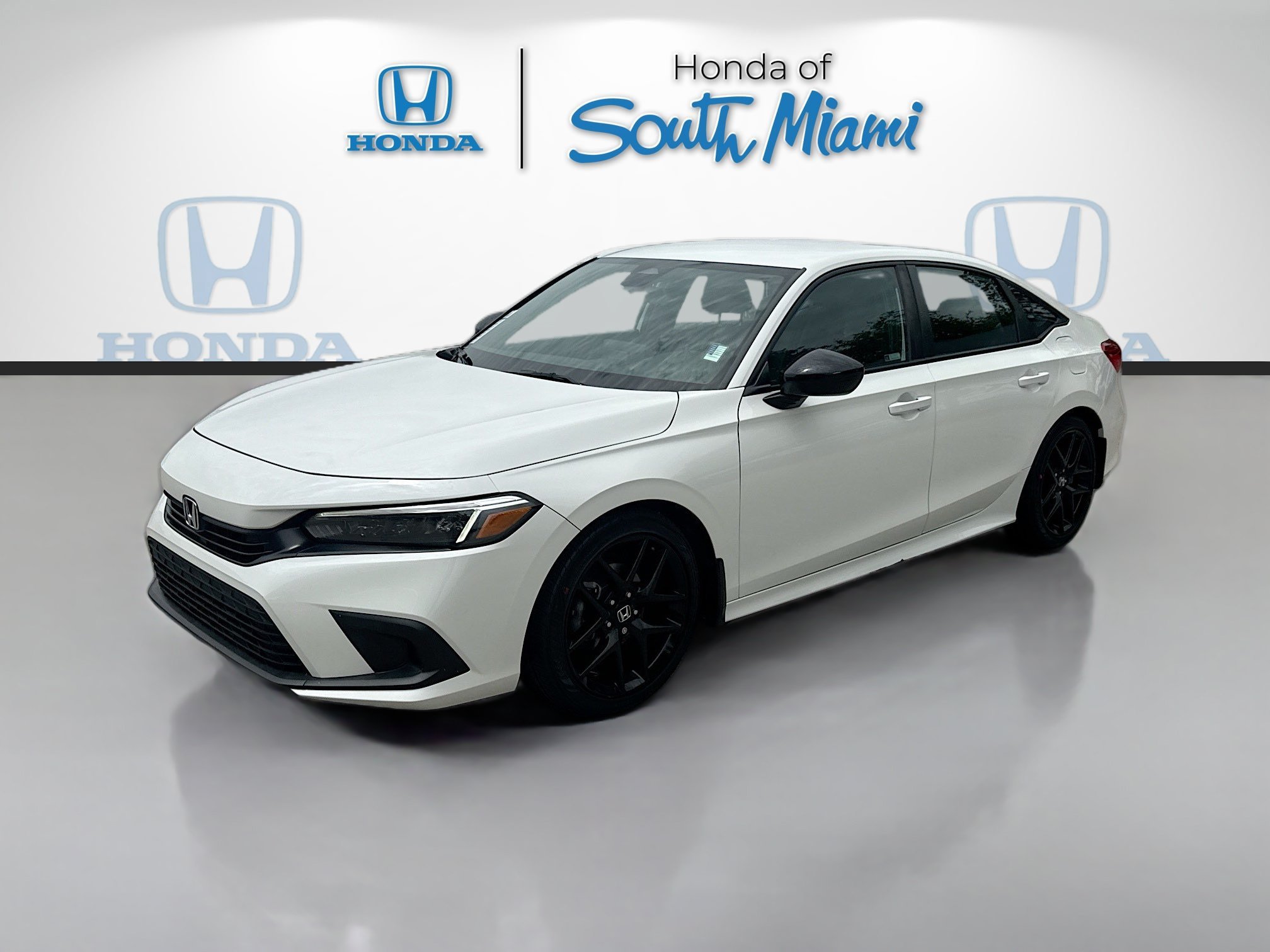 Used 2024 Platinum White Pearl Honda Sport image 3
