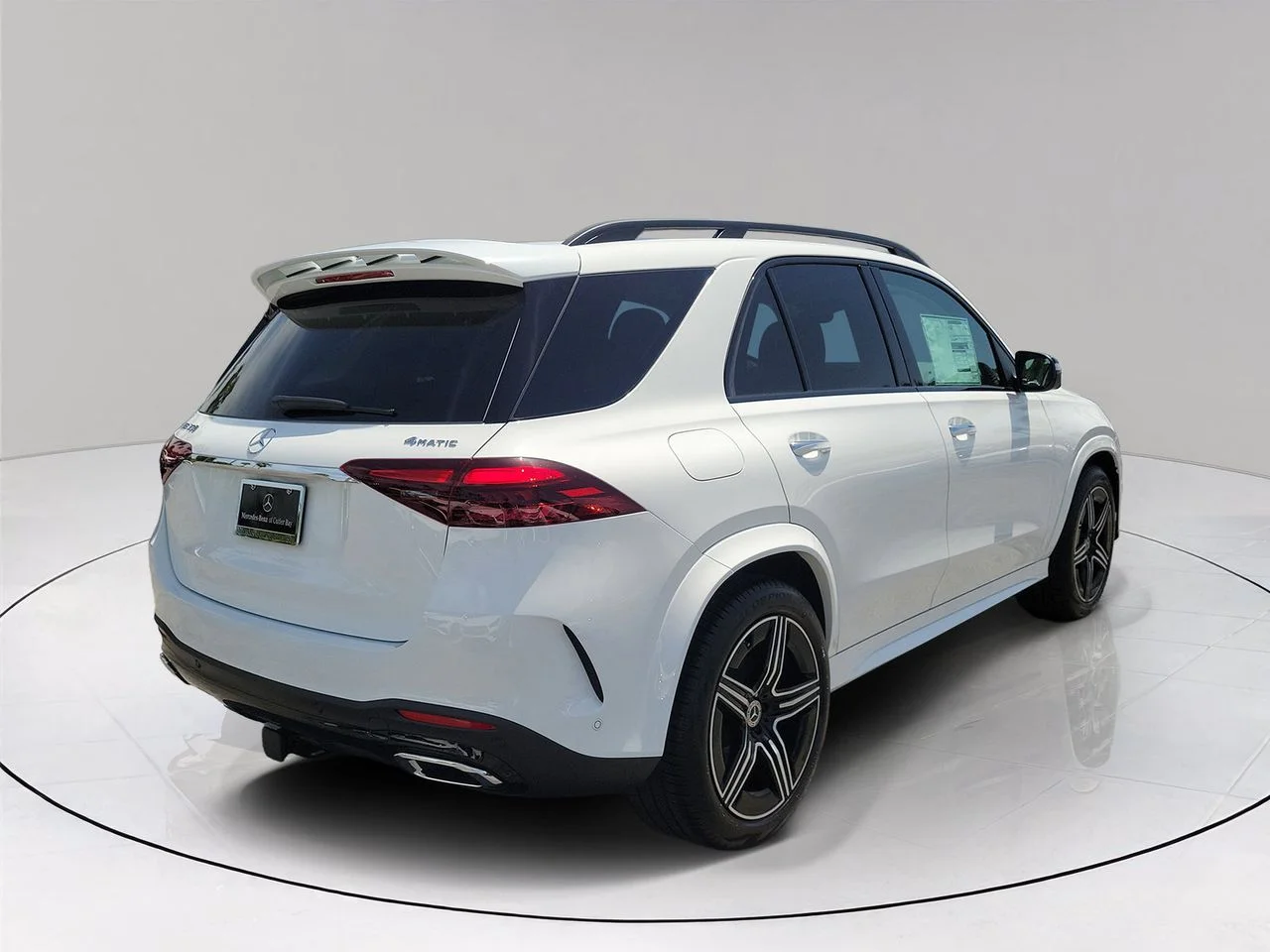 New 2026 Polar White Mercedes-Benz GLE 350 image 4
