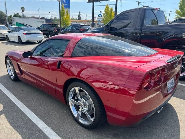 Used 2008 Red Chevrolet Preferred Equip Group 3LT image 7
