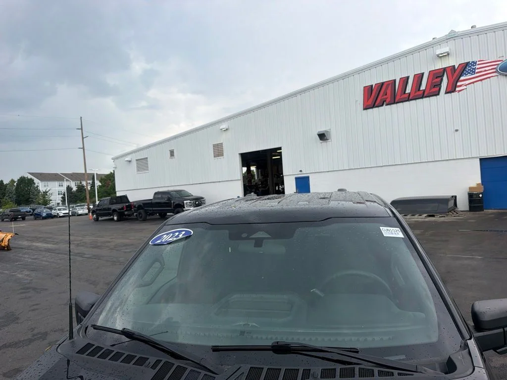 Used 2023 Black Ford XL image 17