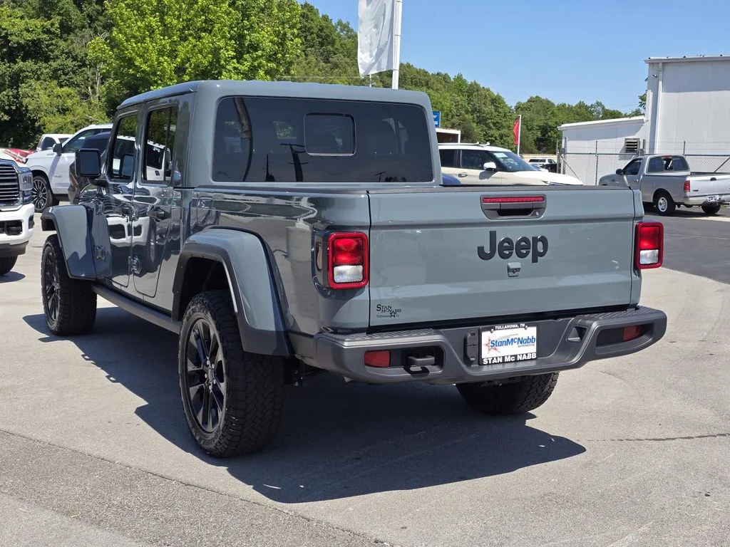 Used 2025 Anvil Clearcoat Jeep Nighthawk image 5