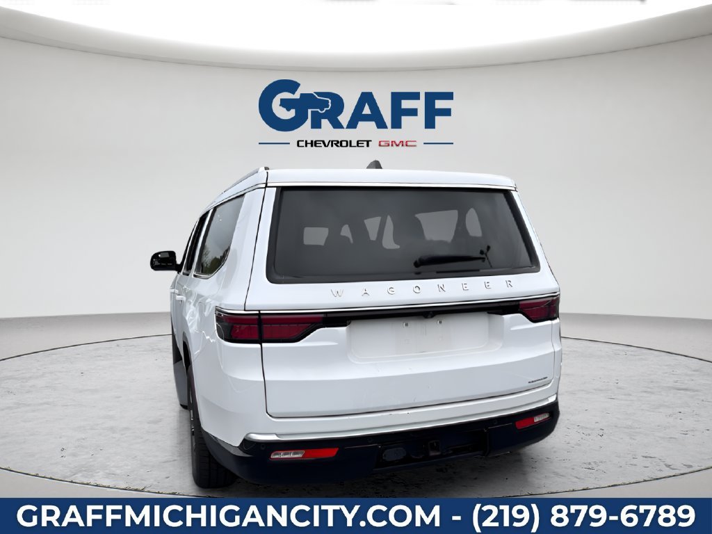 Used 2024  Jeep Series II image 5