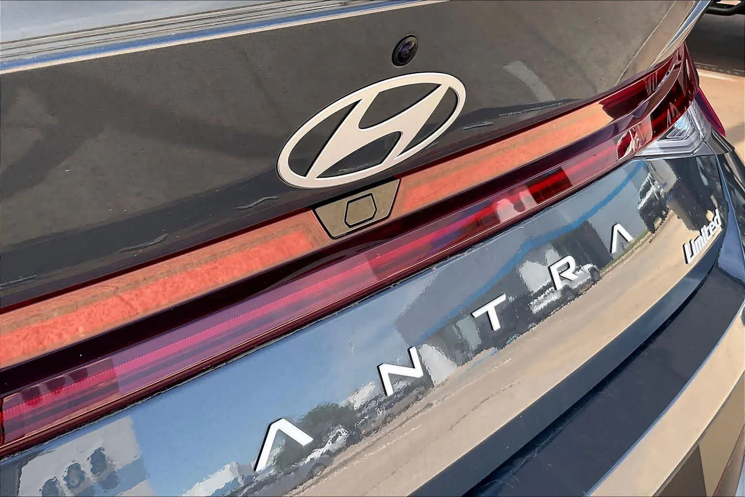 Used 2025 Ecotronic Gray Hyundai Limited image 29