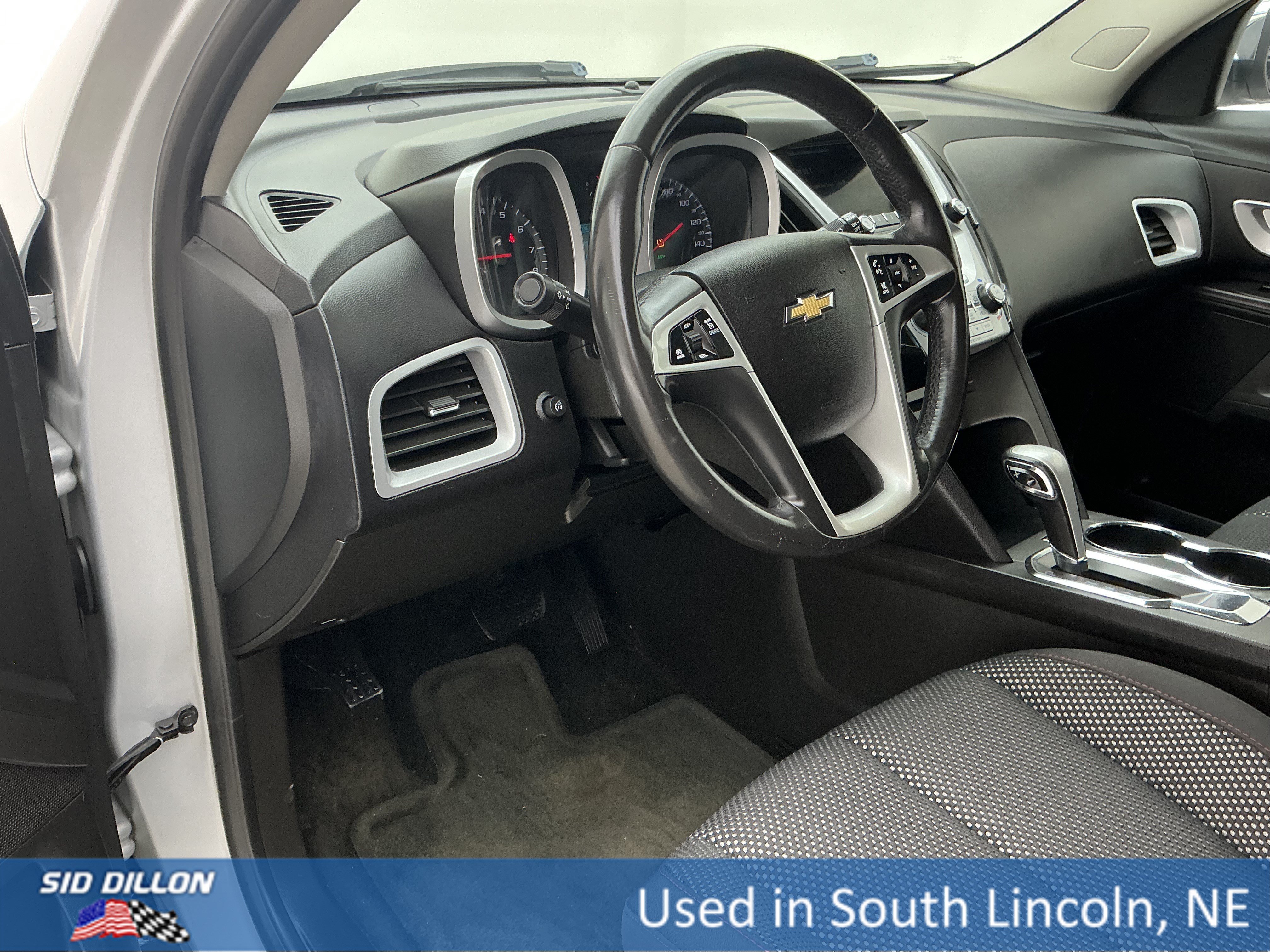 Used 2015 Silver Ice Metallic Chevrolet LT image 14