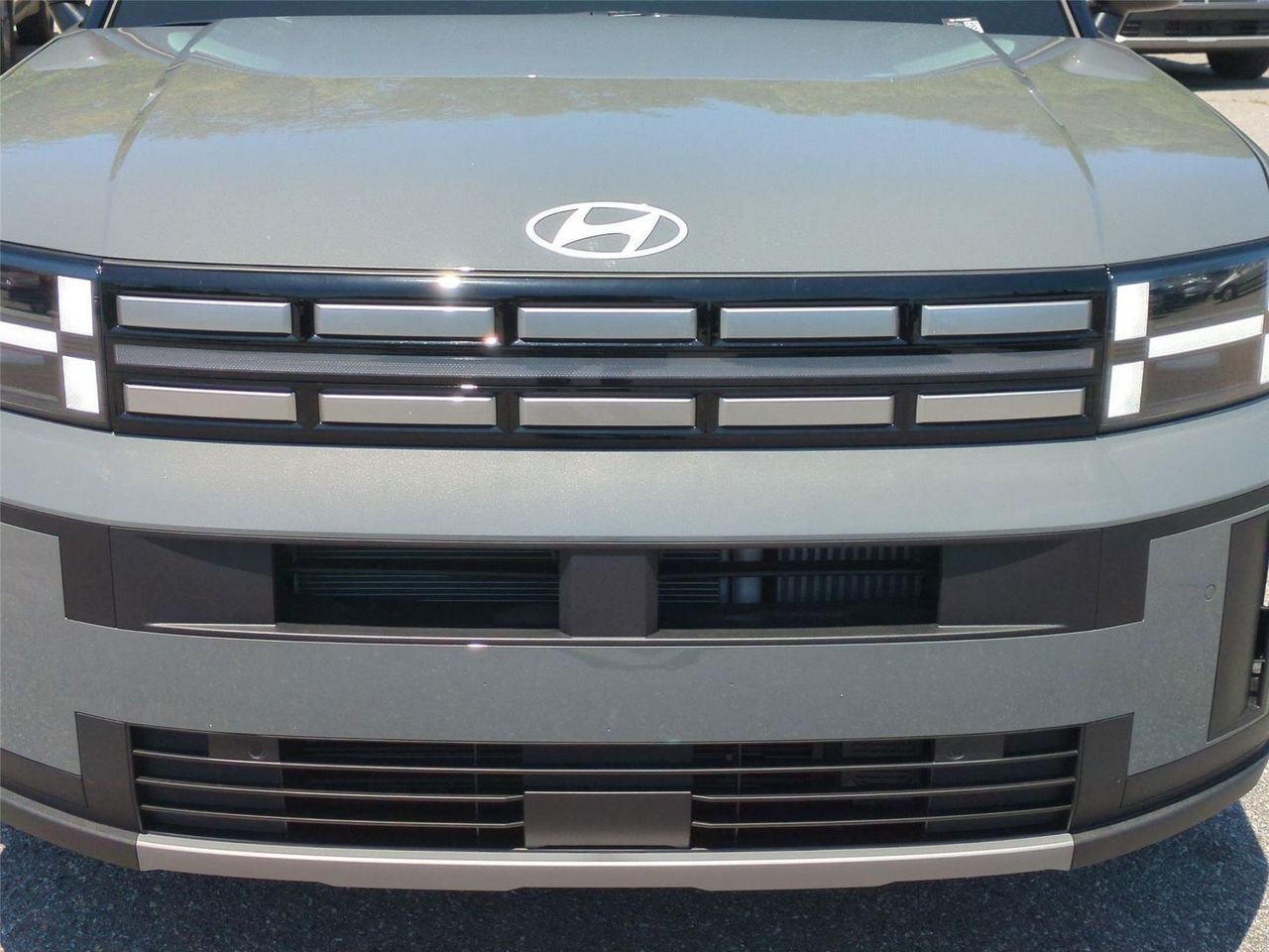 New 2026 Hampton Gray Hyundai SE image 14