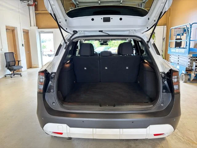 Used 2025 White Nissan SV image 20