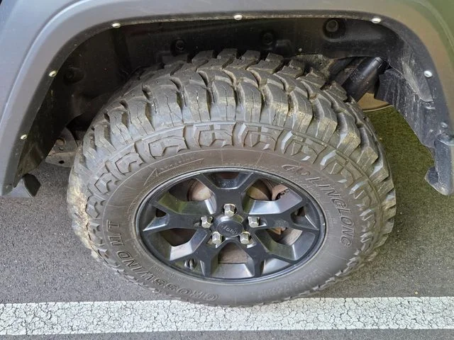 Used 2022 Black Jeep Unlimited Willys image 4