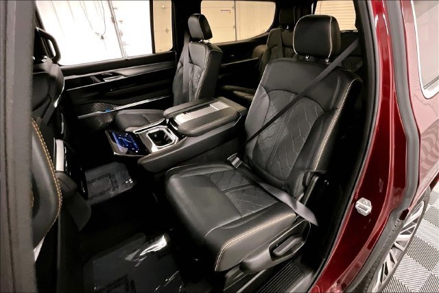 Used 2023 Velvet Red Pearlcoat Jeep Series III image 25