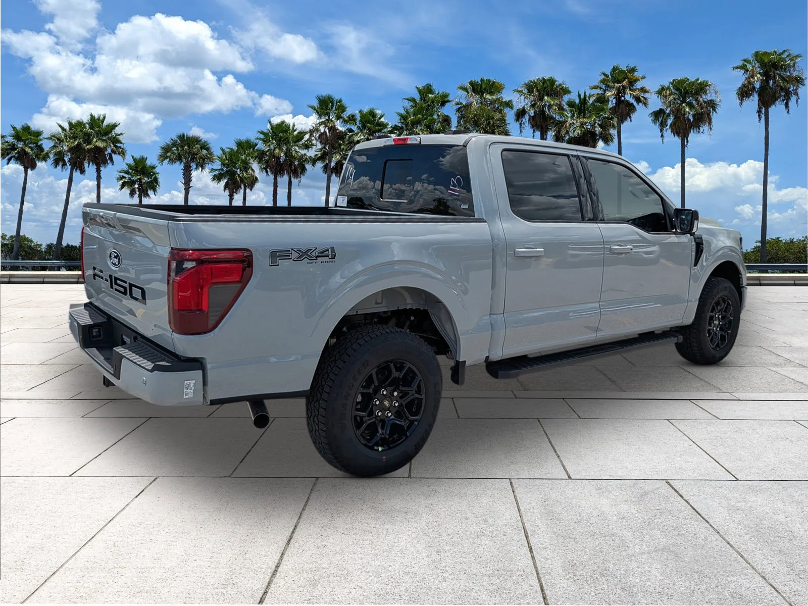 New 2026 Avalanche Ford XLT image 7