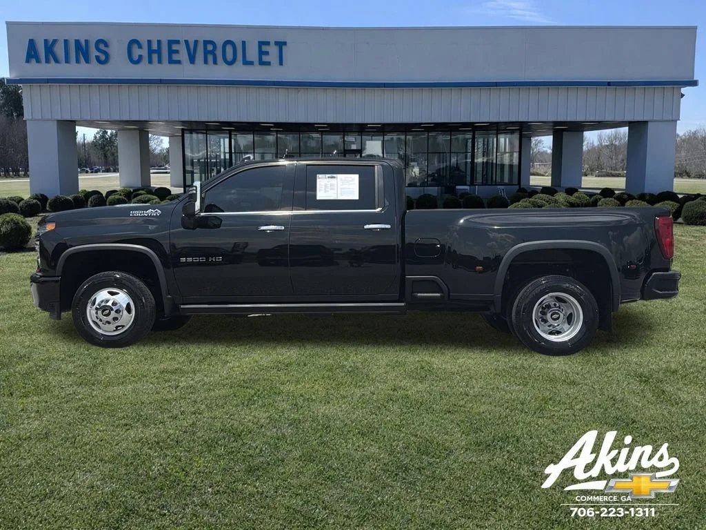 Used 2022 Black Chevrolet High Country DRW image 1