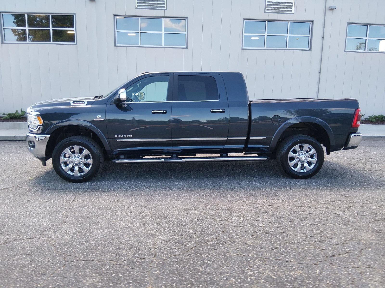 Used 2021 GRAY Ram 4x4 Limited 4dr Mega Cab 6.3 ft. SB SRW Pickup image 6