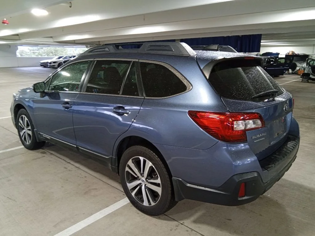 Used 2018 Twilight Blue Metallic Subaru 3.6R image 7