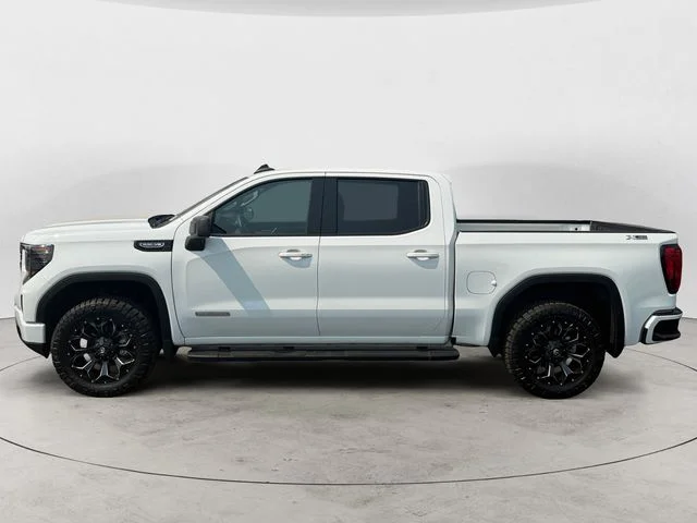 Used 2025 White GMC Elevation image 8