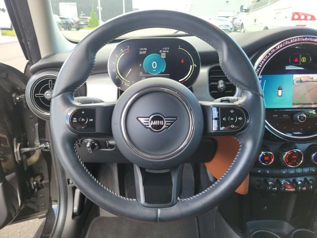 Used 2022 Black MINI Signature image 28