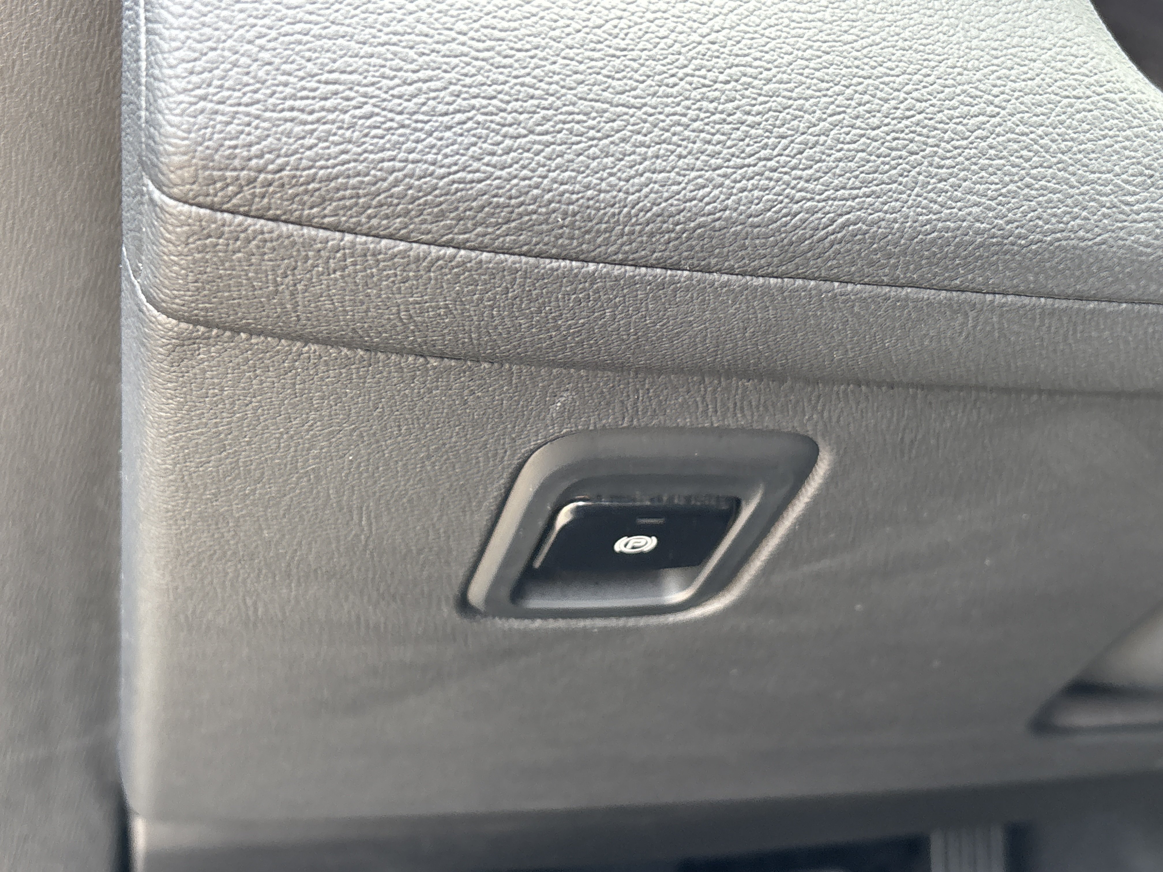 Used 2023 Grigio Lava Metallic Maserati GT AWD image 26