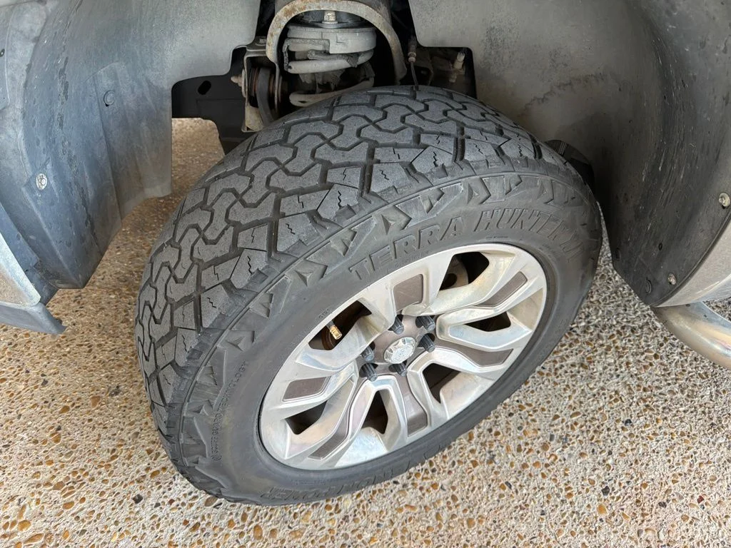 Used 2007 Gray GMC SL image 2