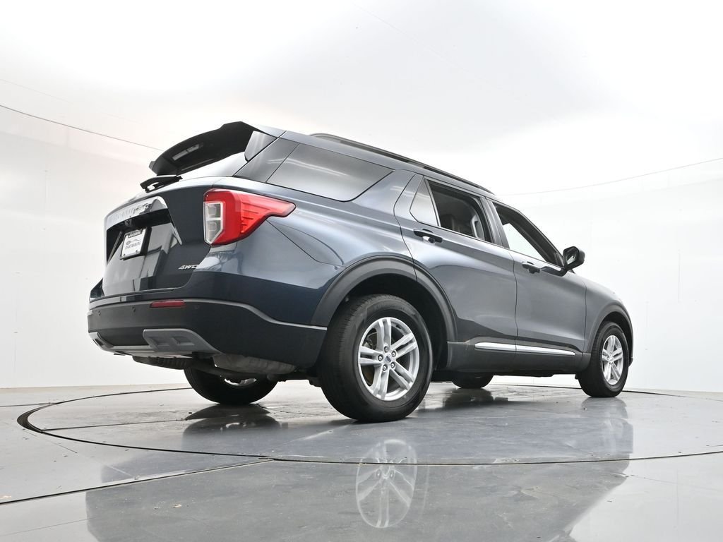 Used 2023 Blue Metallic Ford XLT image 37