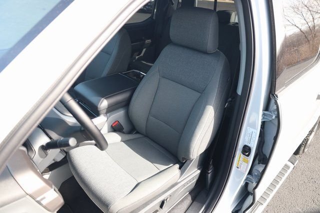 2025 Ford F-150 XLT - Photo 15