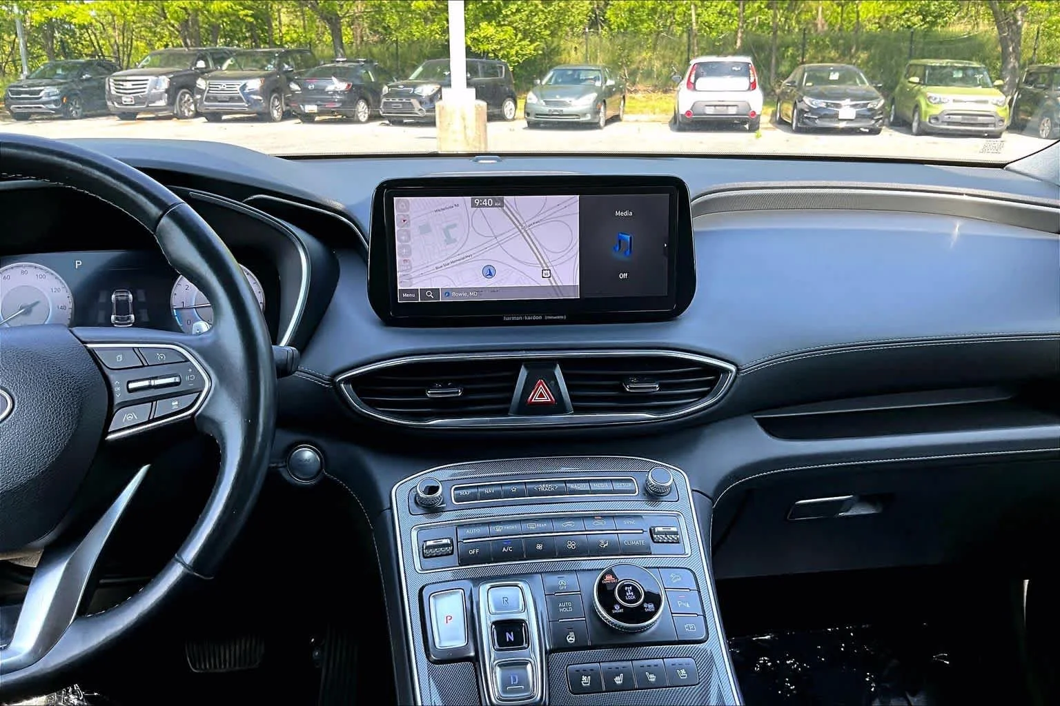 Used 2022 Quartz White Hyundai Limited image 7